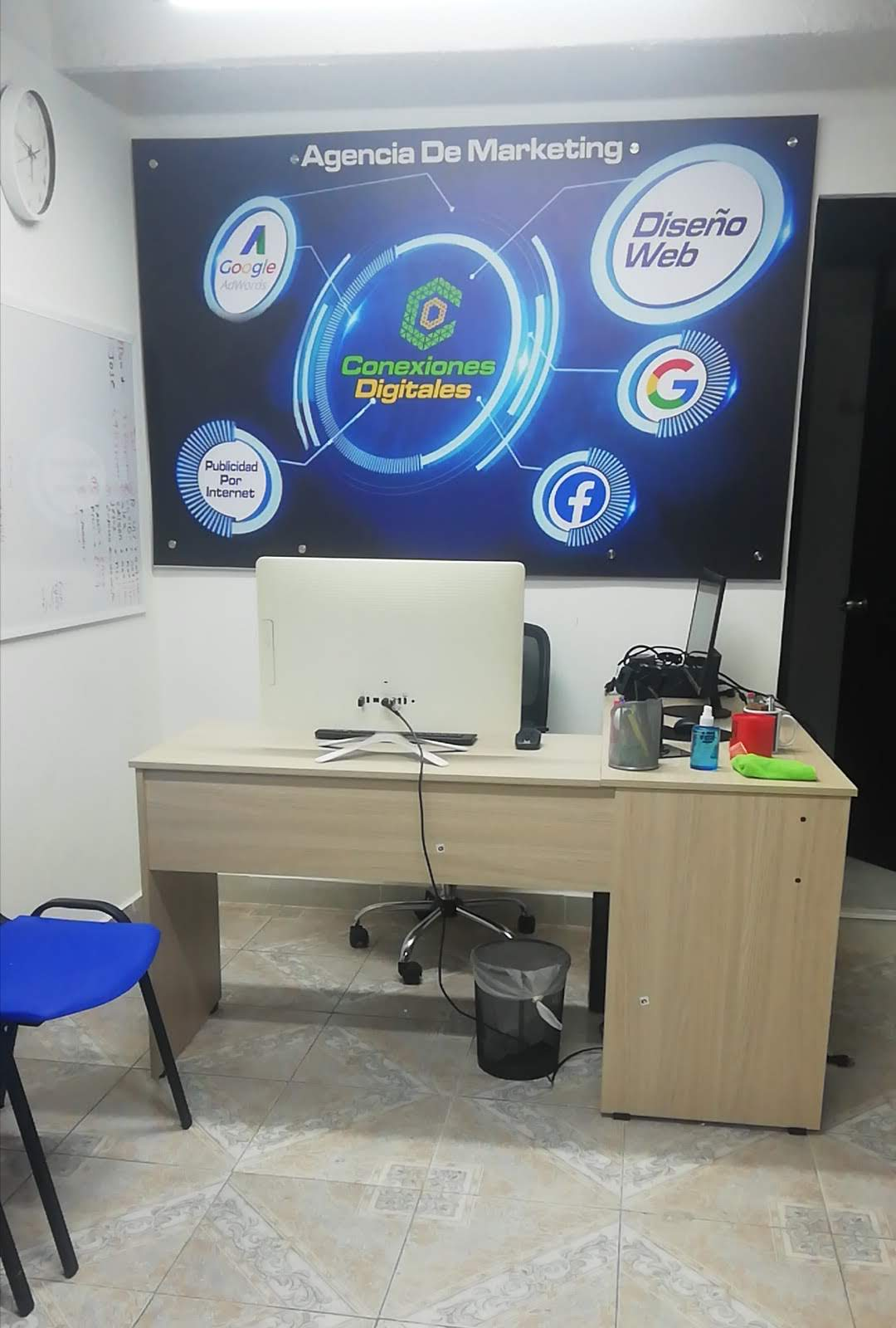 carlos fuentes veloza